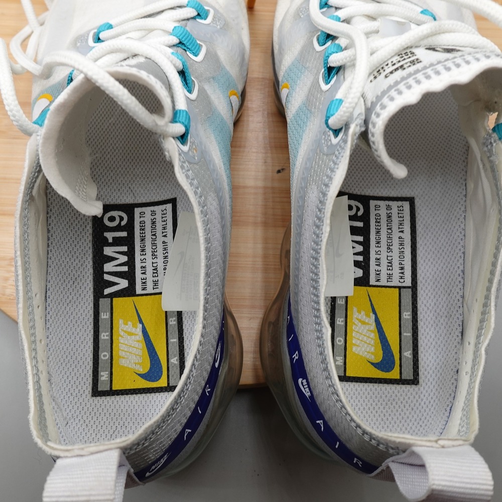 Nike Shoes Mens 7 White Air VaporMax 2019 Wolf Grey Running Sneaker CI1240-102 - Picture 7 of 9